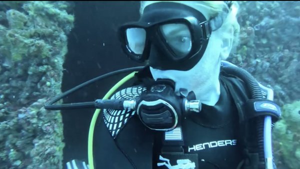 Kindra, PADI DiveMaster - Management, Human Resources | Rainbow Reef Dive Center, Key Largo, Florida Keys image