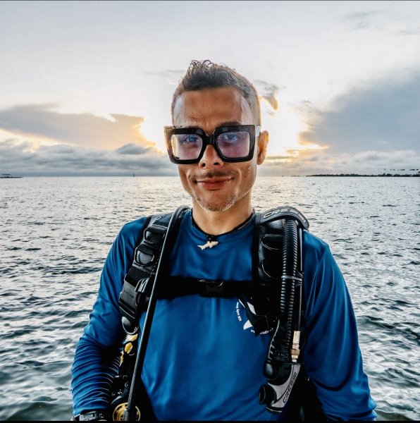 Sergio Go, PADI IDC Staff Instructor - Instructors, Instructor | Rainbow Reef Dive Center, Key Largo, Florida Keys image